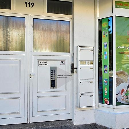 Schoene Ferienwohnung 78M2, 3 Schlafzimmer, 2 Baeder, Zentrumnah, 1Og Érfurt Exterior foto