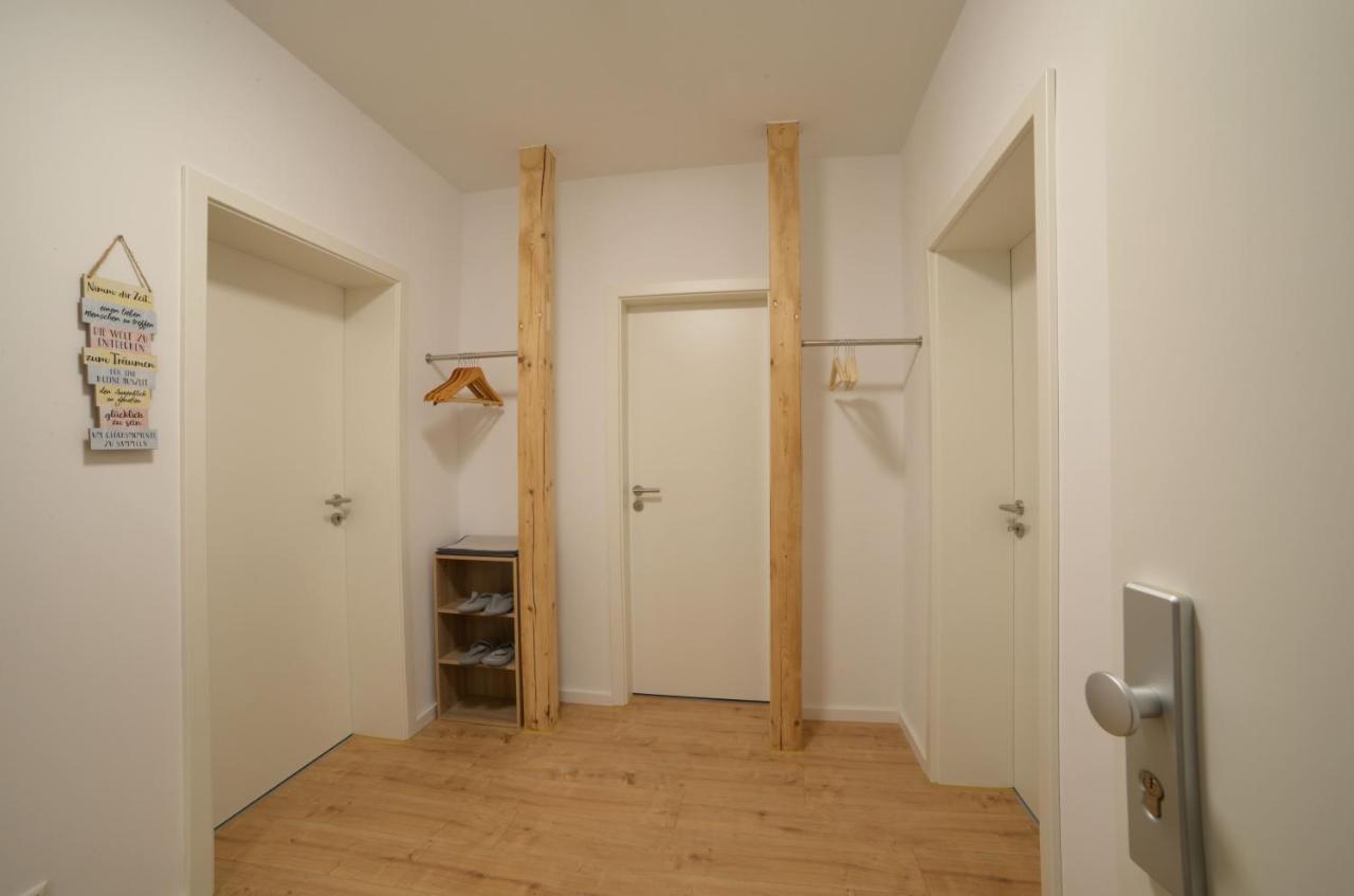 Schoene Ferienwohnung 78M2, 3 Schlafzimmer, 2 Baeder, Zentrumnah, 1Og Érfurt Exterior foto