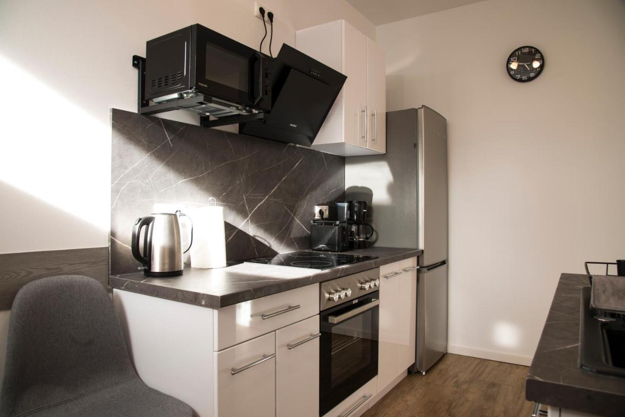 Schoene Ferienwohnung 78M2, 3 Schlafzimmer, 2 Baeder, Zentrumnah, 1Og Érfurt Exterior foto